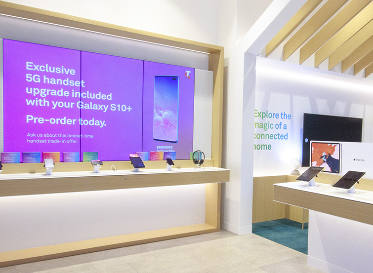 telstra-the-glen-victoria-phone-security-stands-installation